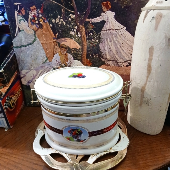 🍪🍓KNOTS BERRY FARM COOKIE JAR 🍇 🍪FABULOUS VINTAGE,GIFT THEM.🥣 - Picture 12 of 16